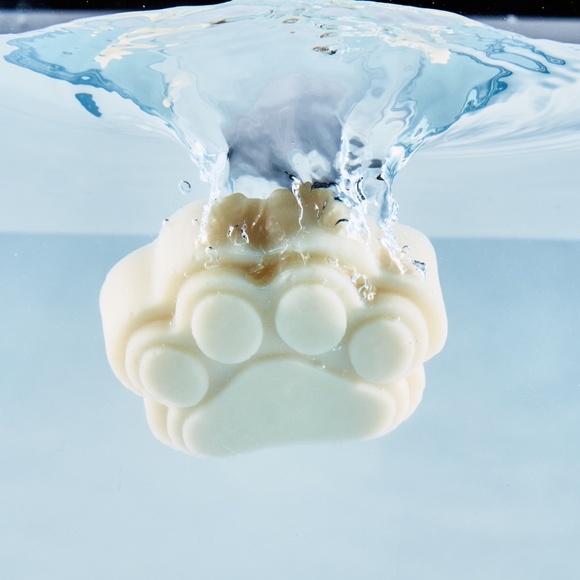 Set of 3 Vegan Handmade Pet Shampoo Paws - Picture 6 of 13